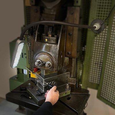 LED pracovní svítidlo Fluter bez stmívače 950 lumenů Bauer + Böcker - obrázek