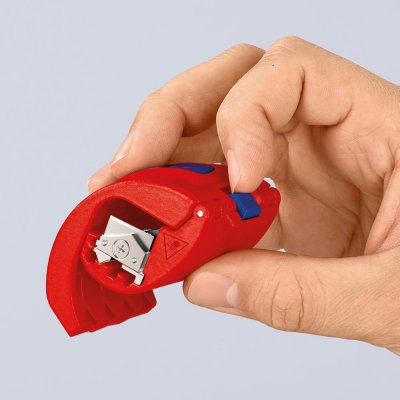 Rezac plastových trubek na trubky 20-50mm a vodovodní pruchodky KNIPEX - obrázek