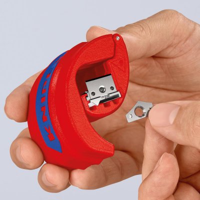 Rezac plastových trubek na trubky 20-50mm a vodovodní pruchodky KNIPEX - obrázek