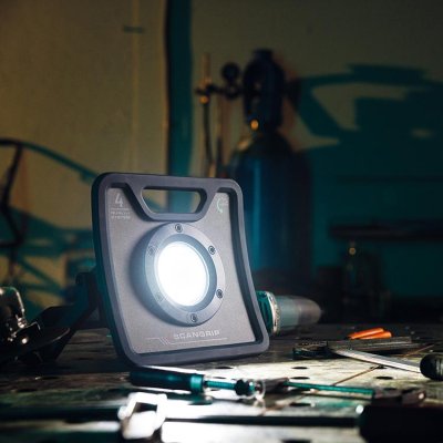 Pracovní svítidlo s duálním napájením NOVA 4K C+R Fore Life 400-4000Lumen Scangrip - obrázek